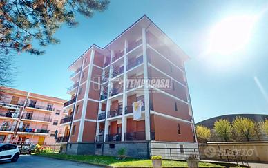 AMPIO QUADRILOCALE CON DUE POSTI AUTO!