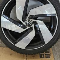 Cerchi originali volkswagen golf 8