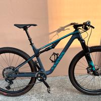MTB CANYON LUX WORLD CUP CFR    (full carbon tg.M)