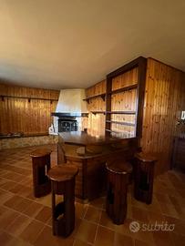 Mobile bar in legno massello