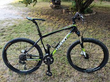 Giant Talon 2, MTB verde e nera, taglia M