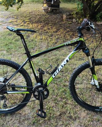 Giant Talon 2, MTB verde e nera, taglia M