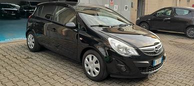 Opel Corsa 1.2 16V 5 porte Cosmo Edition