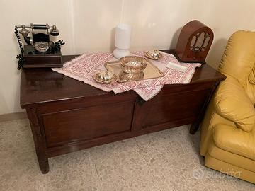 cassapanca in noce massello 