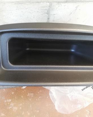 Vano portaoggetti cruscotto autoradio Fiat Punto. 