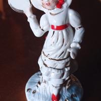 Statuina in porcellana
