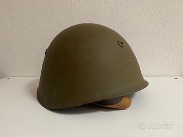 Elmetto italiano M33 originale guscio bellico