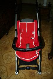 Passeggino reversibile fronte mamma