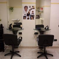 Arredamento Completo Salone Parrucchiere – 2 Posta