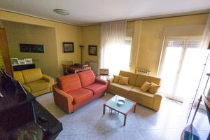 GRAVINA DI CT zona Via Gramsci 5 vani, garage+cant