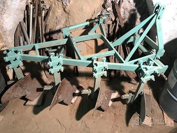 Aratro quattro vomeri