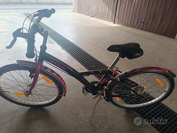 bicicletta bimba 8/10 anni 