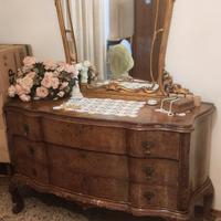 Mobili camera d'epoca