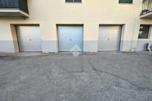 AUTORIMESSA A FIRENZE