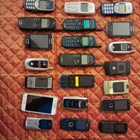 25 telefoni cellulari d'epoca
