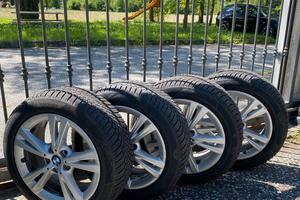 Cerchi originali BMW 17” + Gomme invernali