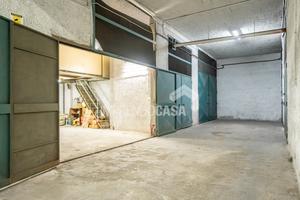 Box 40 mq, categ. catastale C/6 zona Fiera
