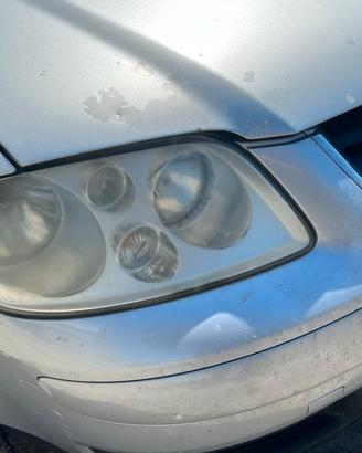 Fanale anteriore destro volkswagen touran anno 200