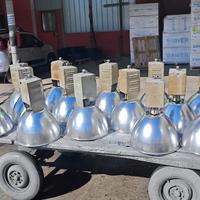 Lampade industriali per capannoni e magazzini