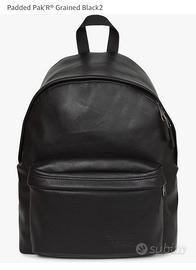 Zaino Eastpak ecopelle nero