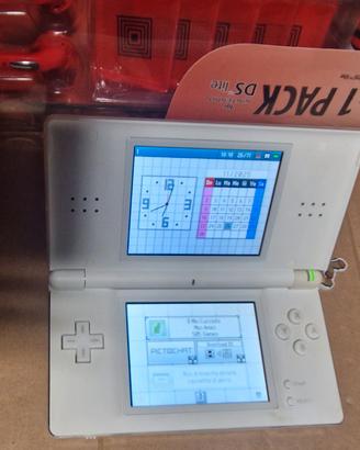 Vintage console Nintendo Ds lite e accessori