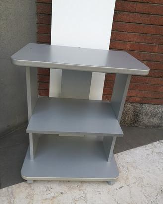 carrello con ruote