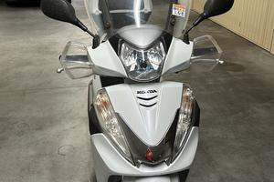 SH 300i
