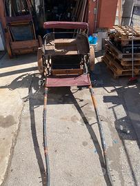 Vecchio grande Calesse vintage carrozza traino