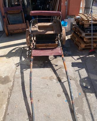 Vecchio grande Calesse vintage carrozza traino