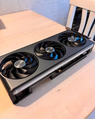 7800 XT SAPPHIRE Nitro + AMD Radeon- 7800xt