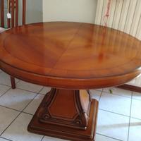 Tavolo rotondo in legno allungabile