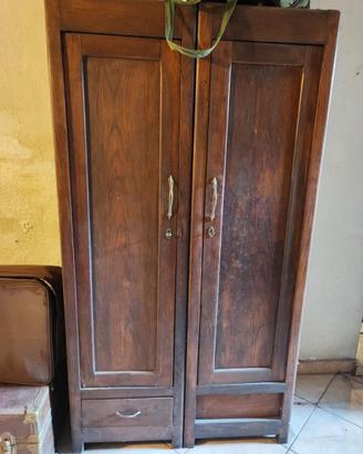 Armadio Guardaroba in Legno Vintage