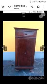 Comodino antico dell'800