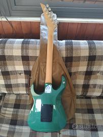 chitarra elettrica Vertex 150 euro