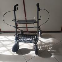 Carrello deambulatore per anziani