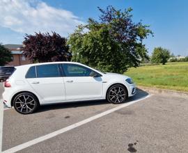 VOLKSWAGEN Golf 7.5 R Line Euro 6 d temp