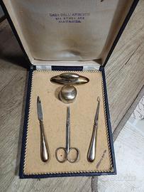 Set manicure vintage