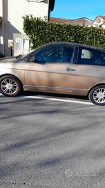 Lancia Ypsilon 1.4 Platino adatta per neo patentat