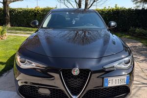 Alfa Romeo Giulia Q4 Veloce 2.2 210 cv