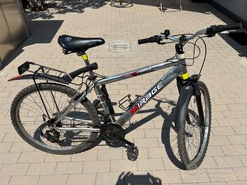 Mountainbike in alluminio ruote del 26