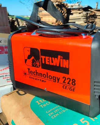 Saldatrice Telwin 228 ce/ge