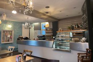 Bar Bistrot con cucina -attività avviata-