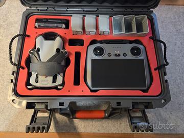 DJI Mini 4 Pro Fly More Combo, 3 batterie + RC 2