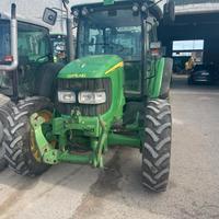Trattore JOHN DEERE 5720