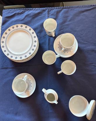 Servizio caffè vintage anni ’60  con geometrie blu