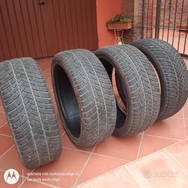 Pneumatici invernali Vredestein 225/45
Imola (BO)