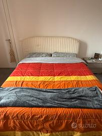 Letto matrimoniale + comó contenitore