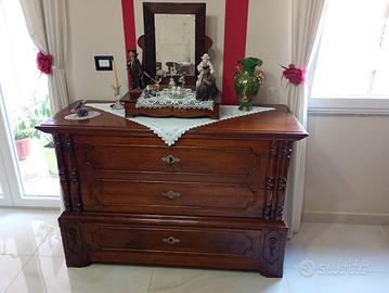 commode con pettiniera del 1900