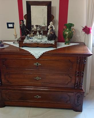 commode con pettiniera del 1900