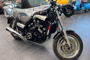 Yamaha Vmax 1200